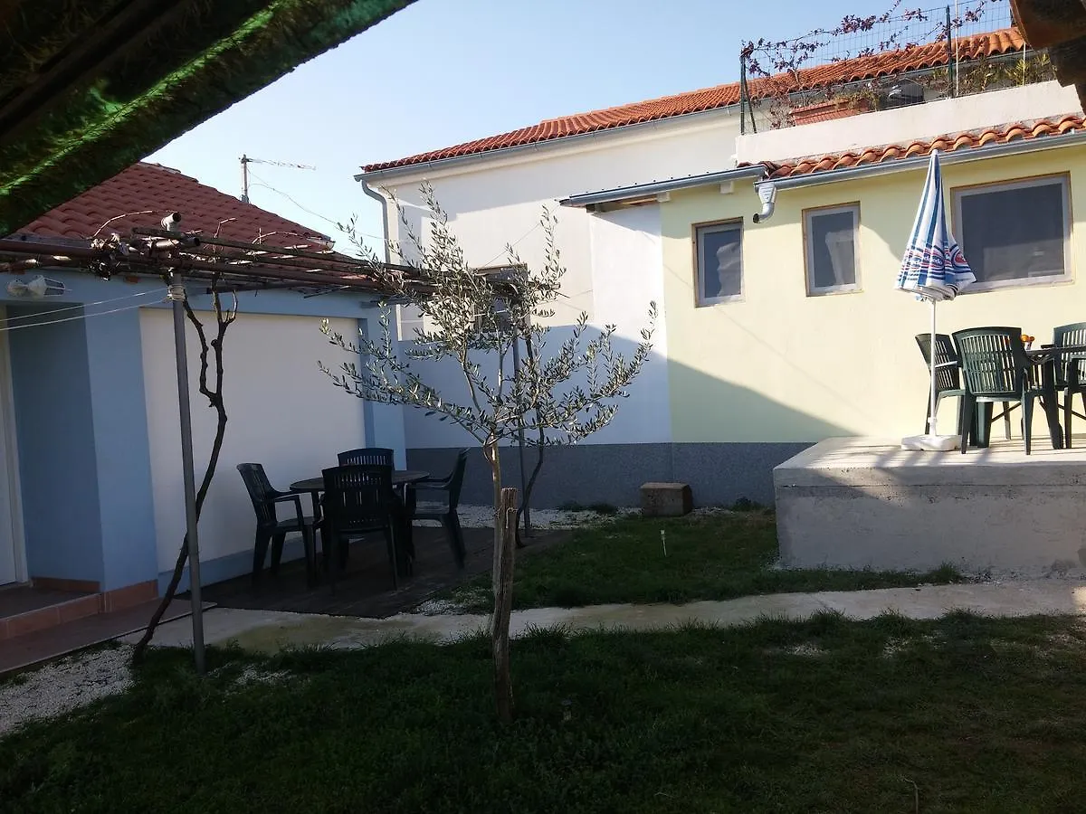Apartment Drago Šišan